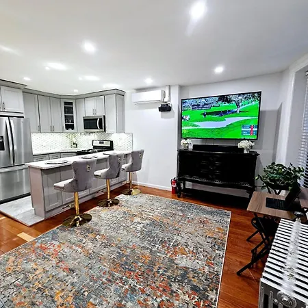 Cozy Apt Nearby Barclay Center
